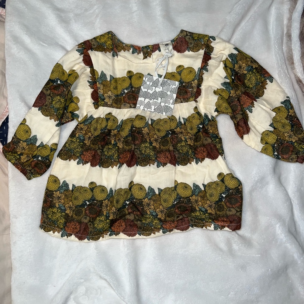 Kate Quinn blouse